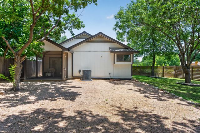 801 Kavanagh DR, Austin, TX 78748