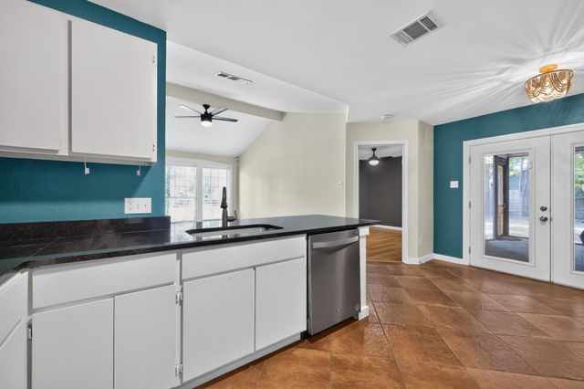 801 Kavanagh DR, Austin, TX 78748
