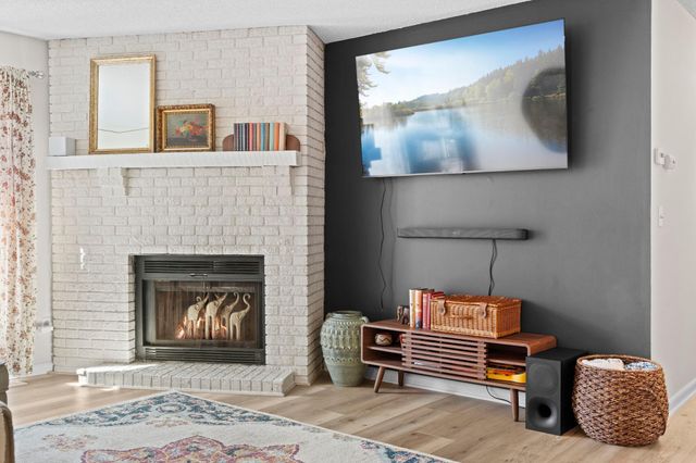 3861 Gold Point B, Eagan, MN 55122