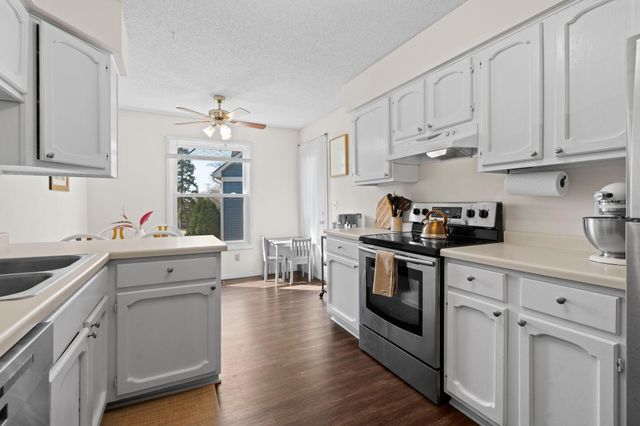 3861 Gold Point B, Eagan, MN 55122