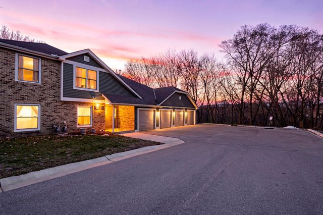 3861 Gold Point B, Eagan, MN 55122