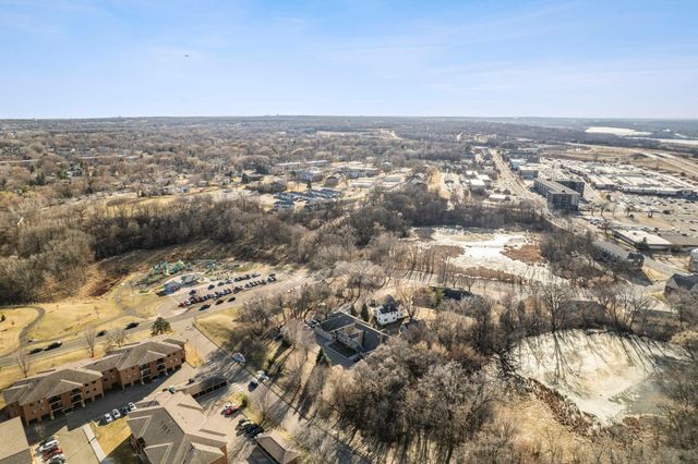 3861 Gold Point B, Eagan, MN 55122