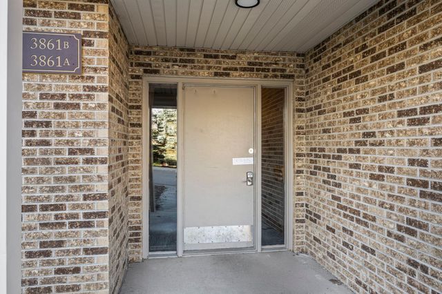 3861 Gold Point B, Eagan, MN 55122