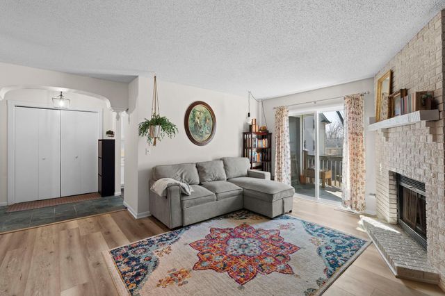 3861 Gold Point B, Eagan, MN 55122