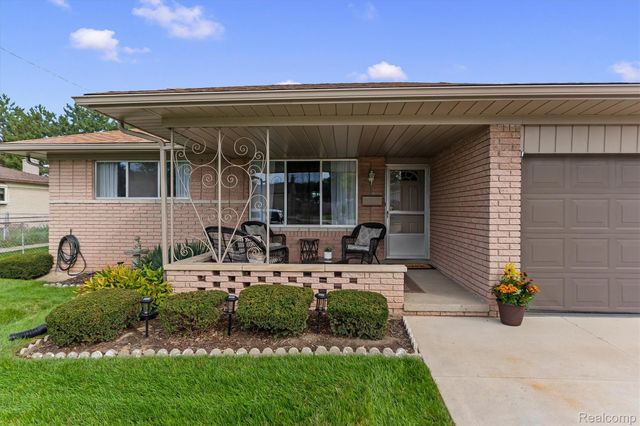 13141 Balfour Drive, Warren, MI 48088
