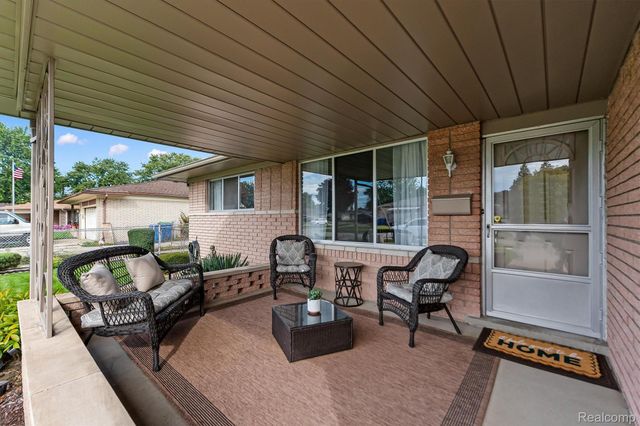 13141 Balfour Drive, Warren, MI 48088