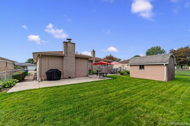 13141 Balfour Drive, Warren, MI 48088