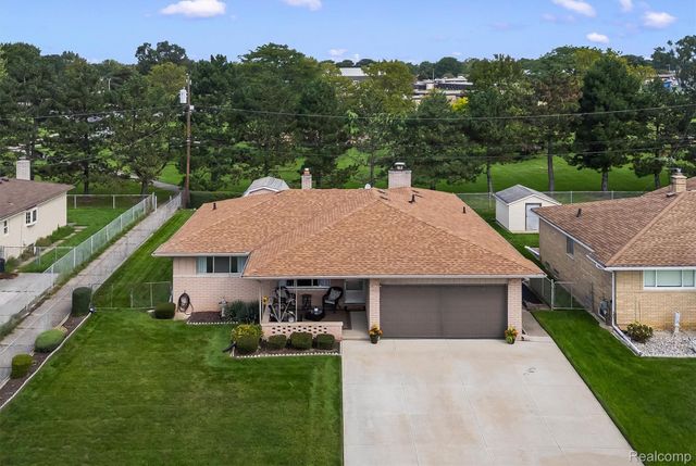 13141 Balfour Drive, Warren, MI 48088