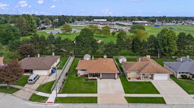 13141 Balfour Drive, Warren, MI 48088