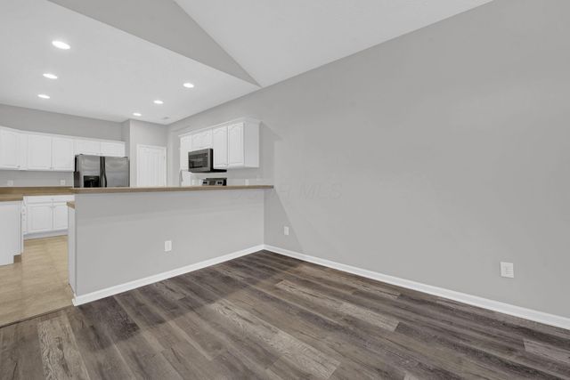 6214 Brickside Drive, 24, New Albany, OH 43054