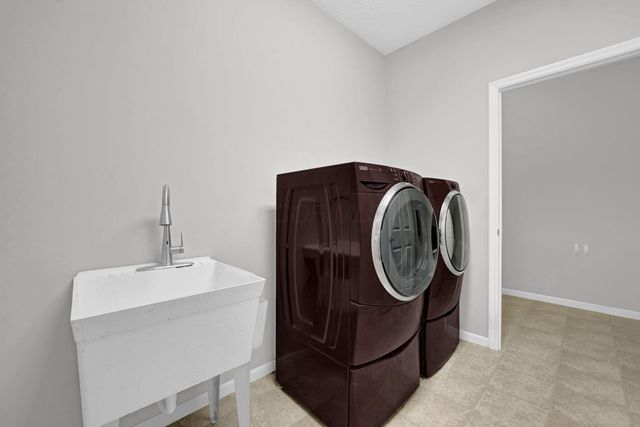 6214 Brickside Drive, 24, New Albany, OH 43054