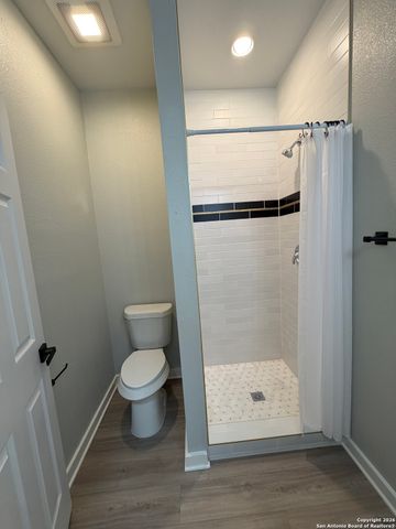 2975 martin luther king, San Antonio, TX 78220