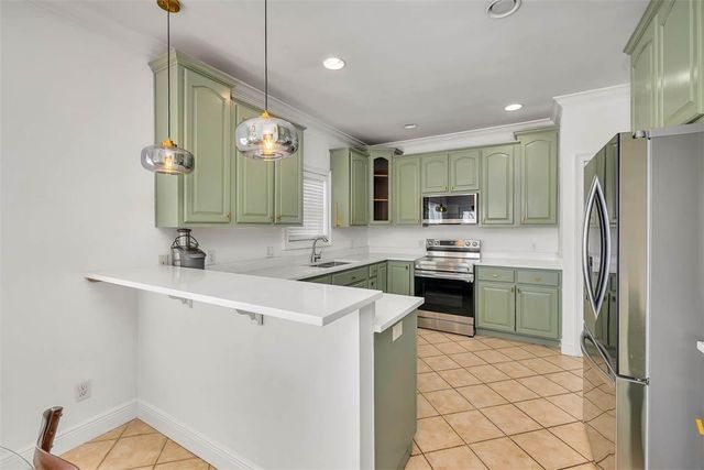 100 Lanier Island Circle, Brunswick, GA 31520