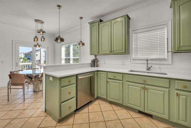 100 Lanier Island Circle, Brunswick, GA 31520