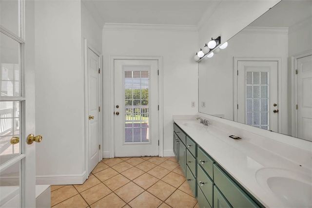 100 Lanier Island Circle, Brunswick, GA 31520