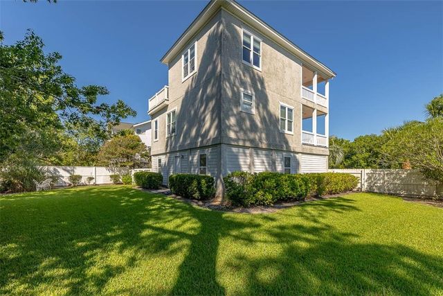 100 Lanier Island Circle, Brunswick, GA 31520