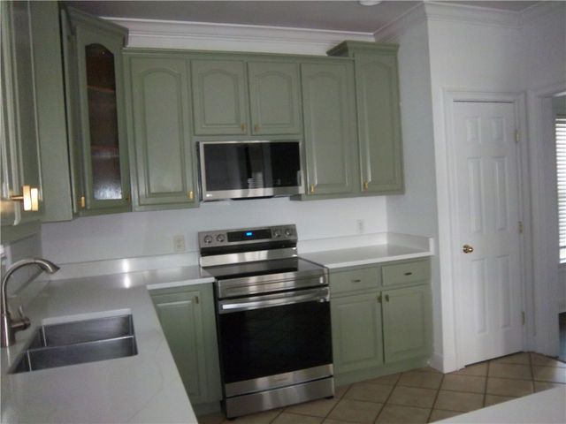 100 Lanier Island Circle, Brunswick, GA 31520