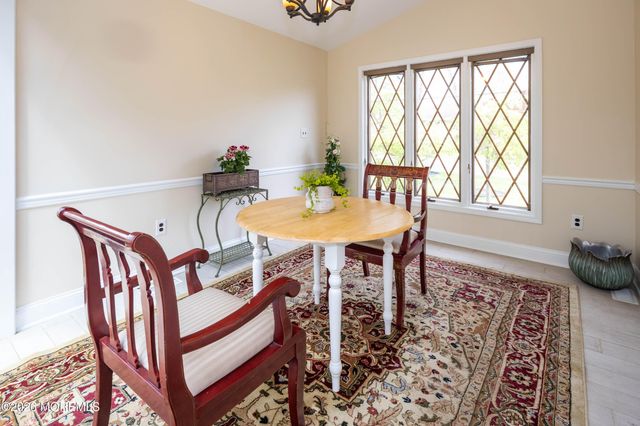 4 Woodland Road, Holmdel, NJ 07733
