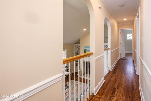 4 Woodland Road, Holmdel, NJ 07733