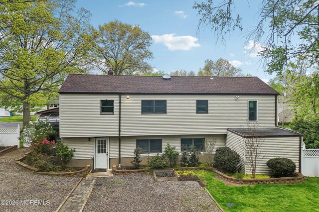4 Woodland Road, Holmdel, NJ 07733