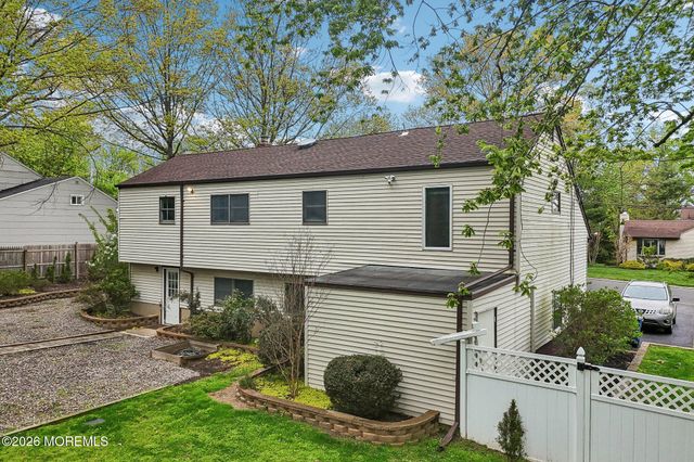 4 Woodland Road, Holmdel, NJ 07733