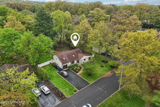 4 Woodland Road, Holmdel, NJ 07733