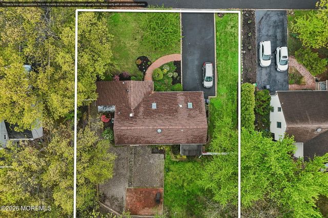 4 Woodland Road, Holmdel, NJ 07733