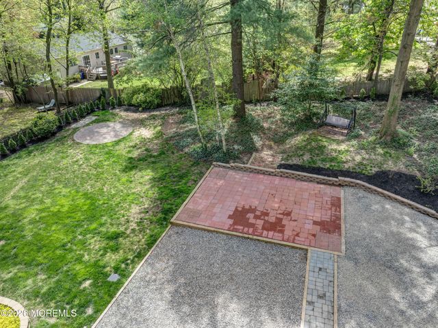 4 Woodland Road, Holmdel, NJ 07733