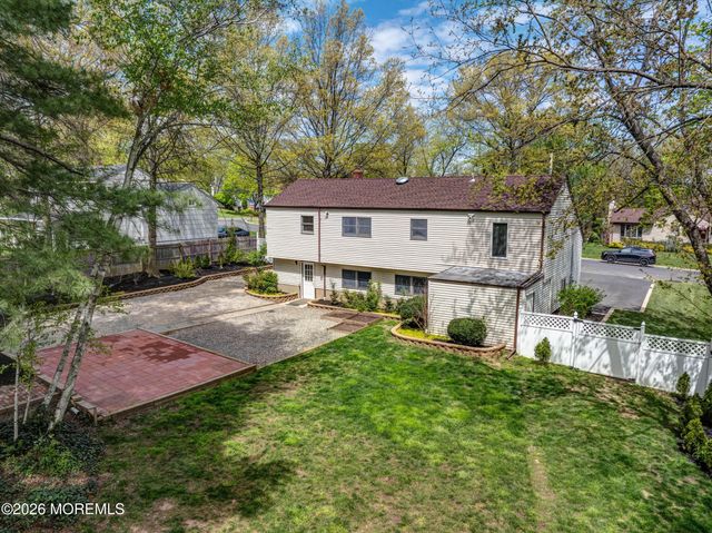 4 Woodland Road, Holmdel, NJ 07733