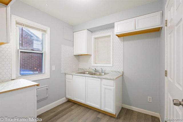 18627 Asbury Park, Detroit, MI 48235