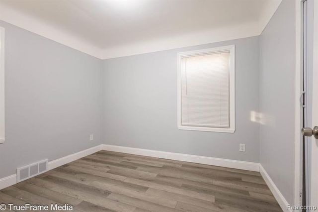 18627 Asbury Park, Detroit, MI 48235