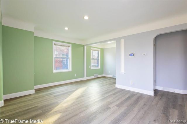 18627 Asbury Park, Detroit, MI 48235