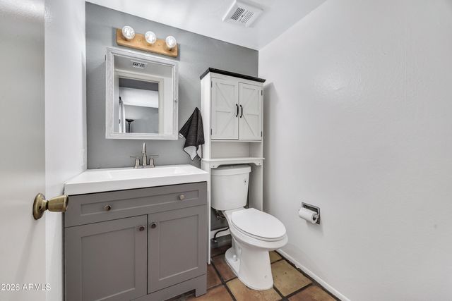 4604 E RIVERSIDE Street, Phoenix, AZ 85040
