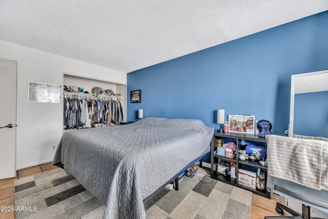 4604 E RIVERSIDE Street, Phoenix, AZ 85040