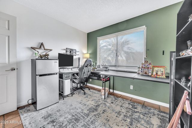 4604 E RIVERSIDE Street, Phoenix, AZ 85040