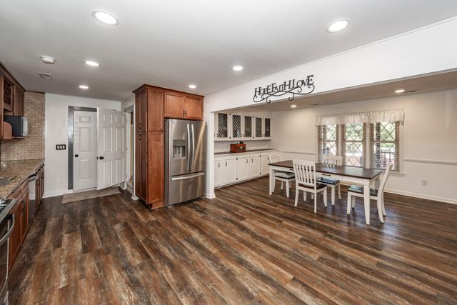 313 Fairington Drive, Summerville, SC 29485
