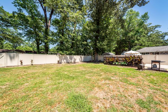 313 Fairington Drive, Summerville, SC 29485