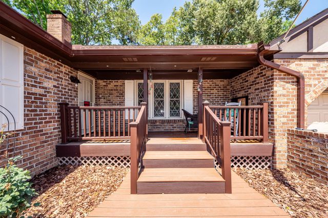 313 Fairington Drive, Summerville, SC 29485