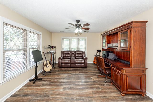 313 Fairington Drive, Summerville, SC 29485