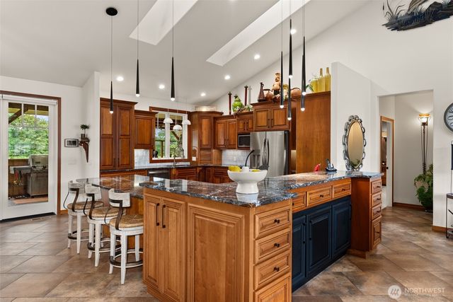 17 Goldau Road, Raymond, WA 98577