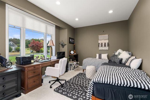 17 Goldau Road, Raymond, WA 98577