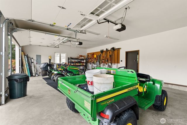 17 Goldau Road, Raymond, WA 98577