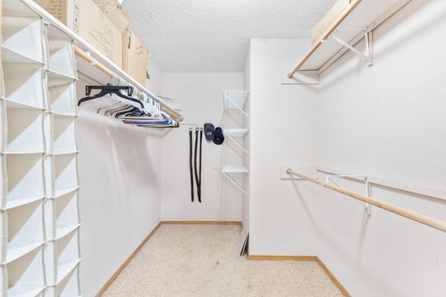 4621 S Ridgeview Avenue, Battlefield, MO 65619