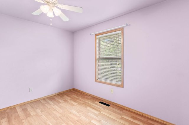 4621 S Ridgeview Avenue, Battlefield, MO 65619