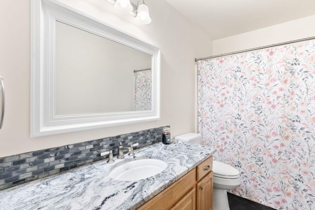 4621 S Ridgeview Avenue, Battlefield, MO 65619
