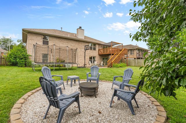 4621 S Ridgeview Avenue, Battlefield, MO 65619