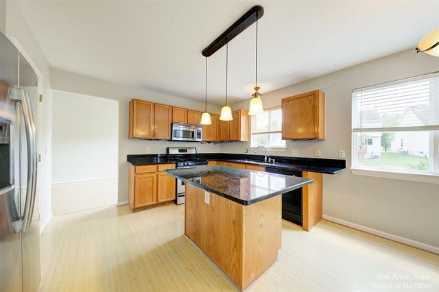 3127 Dunwoodie Road Unit: 38, Ann Arbor, MI 48105
