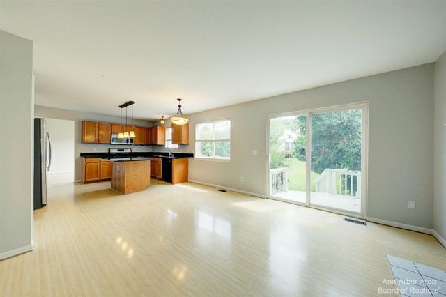 3127 Dunwoodie Road Unit: 38, Ann Arbor, MI 48105