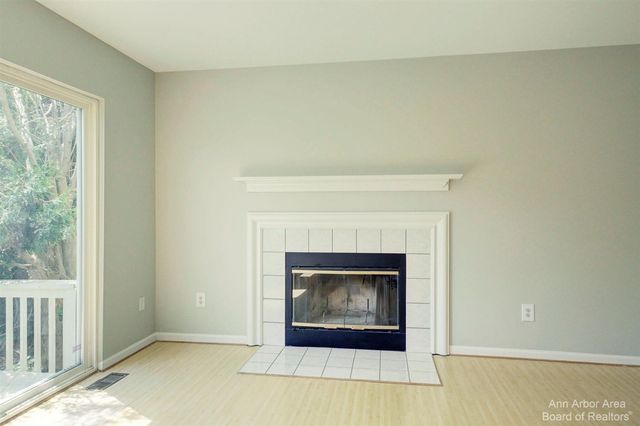 3127 Dunwoodie Road Unit: 38, Ann Arbor, MI 48105