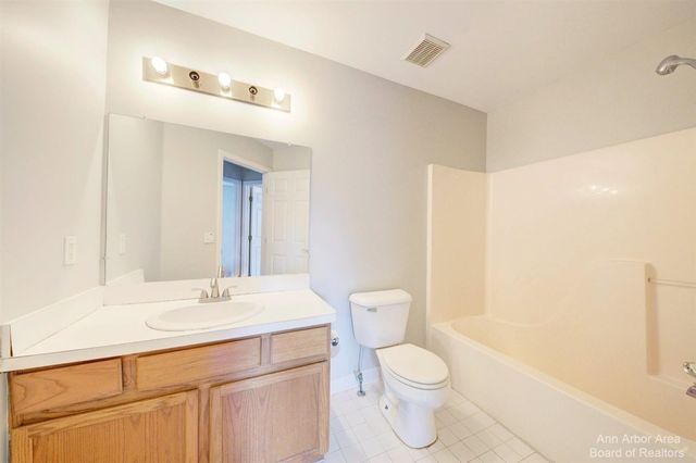 3127 Dunwoodie Road Unit: 38, Ann Arbor, MI 48105